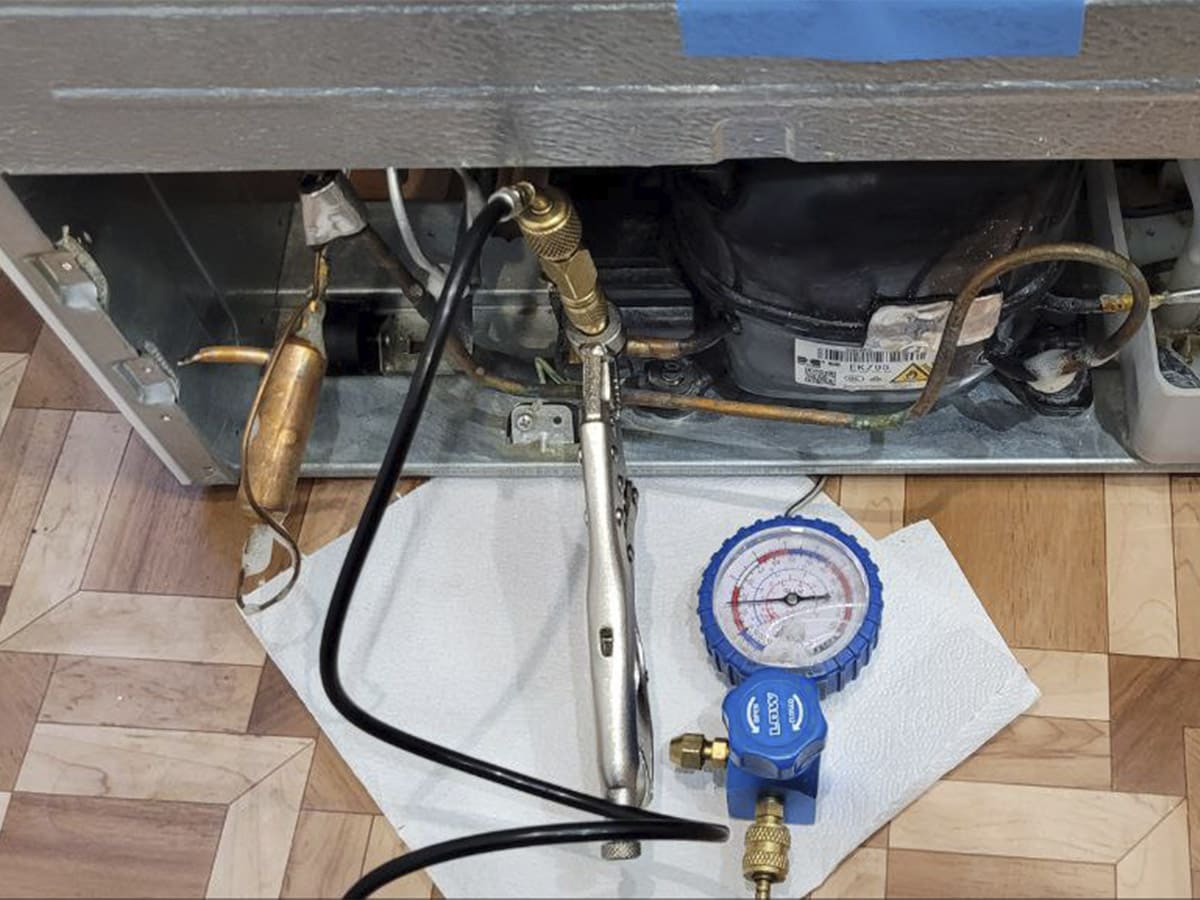 Заправка фреоном — пример работы